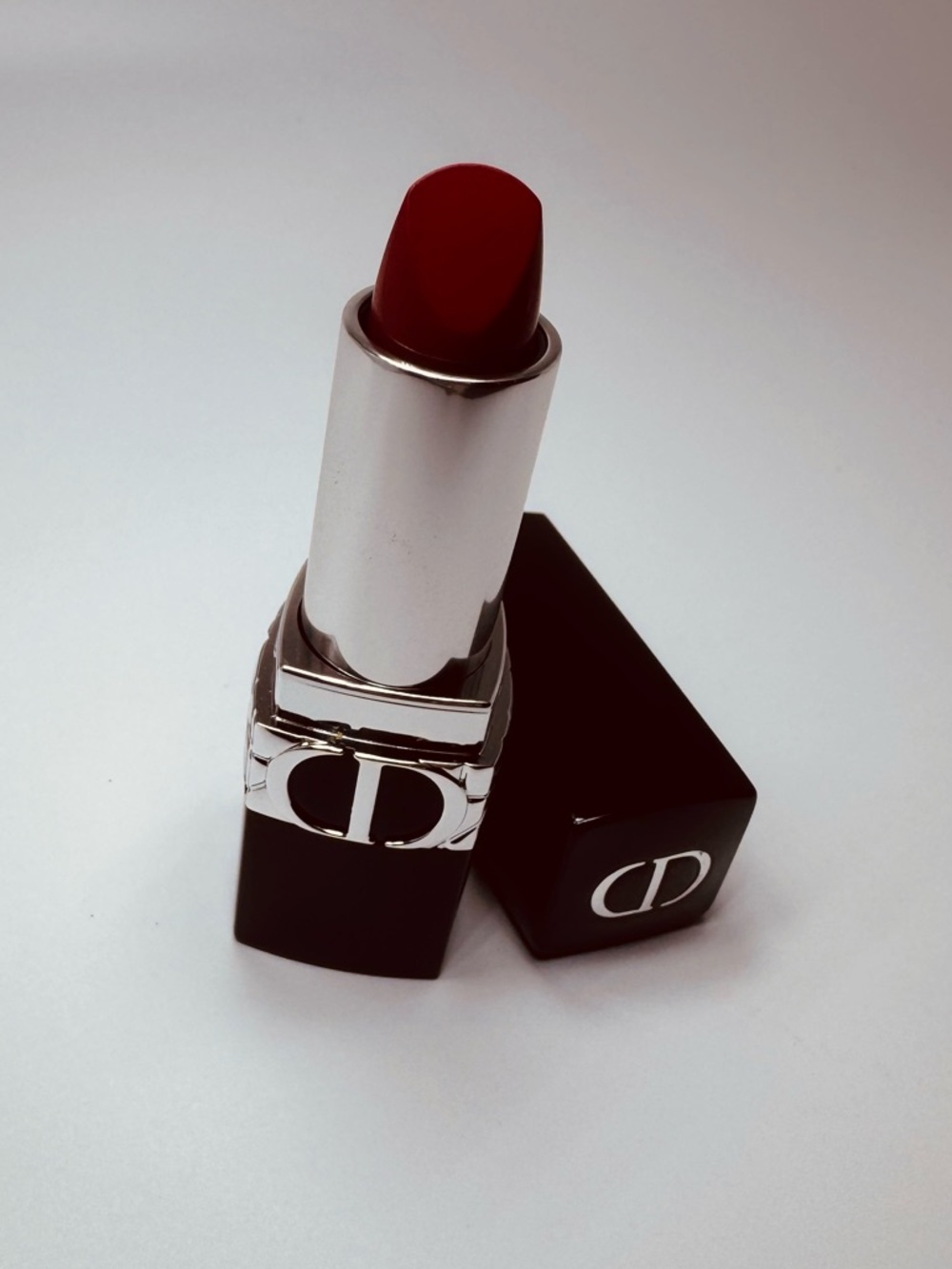 Dior Lipstick- NEW DIOR LIPSTICK color 999 The Iconic Red - Picture 6 of 8